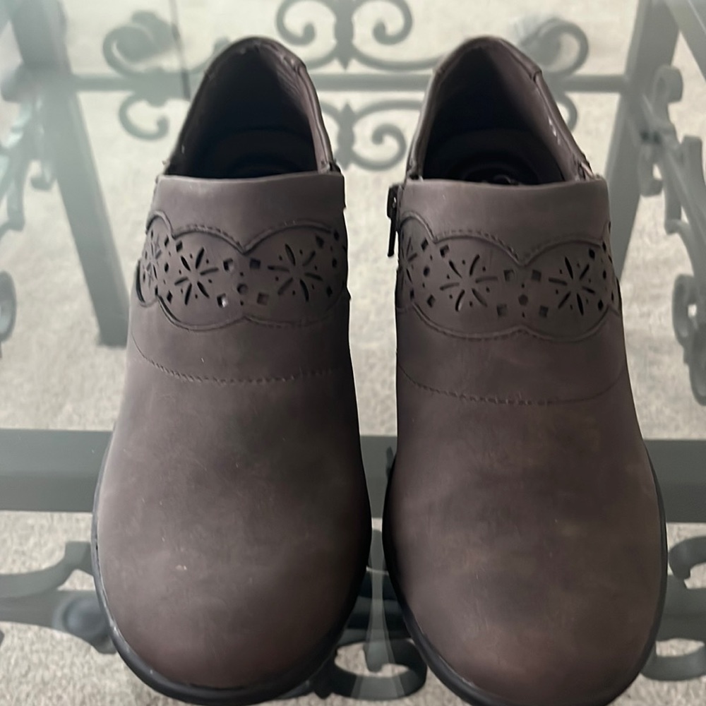G.H. Bass Diana bootie size 7